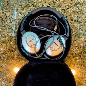 Bose QC15 Noise Cancelling Headphones